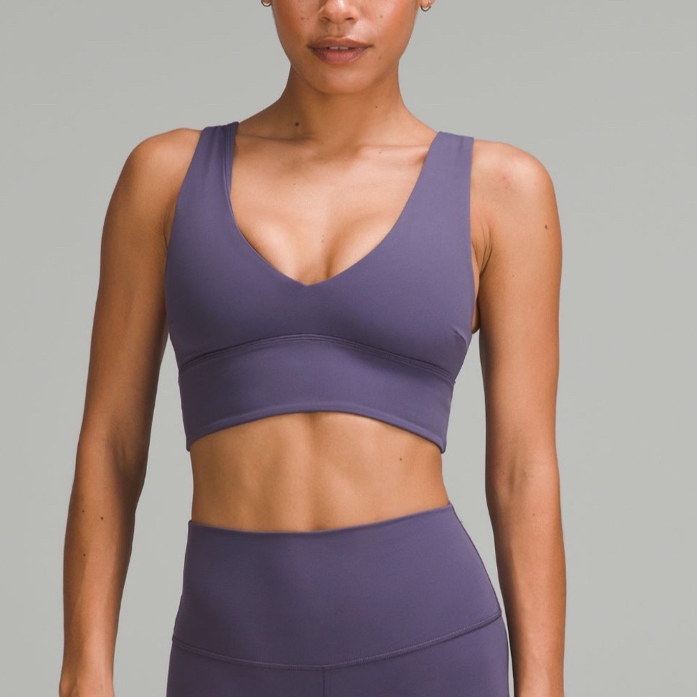 *Lululemon Align V-Neck Bra C/D Size 8 Nightfall